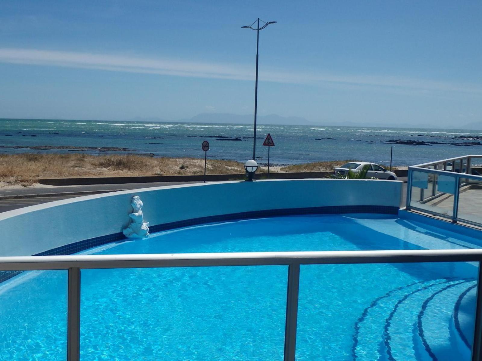 False Bay Inn Strand Exterior photo